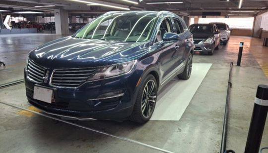 Lincoln • MKC