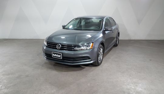 Volkswagen • Jetta