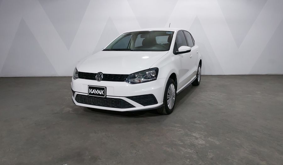 Volkswagen Polo 1.6 STARTLINE AUTO Hatchback 2021