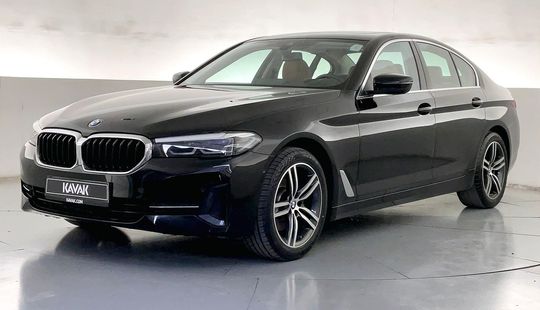 BMW • 520i