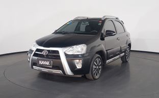 Toyota • Etios Cross