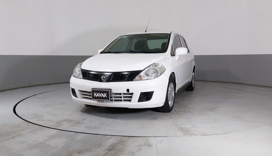 Nissan • Tiida