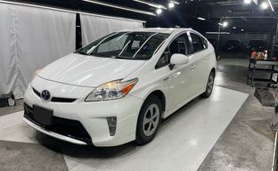 Toyota • Prius