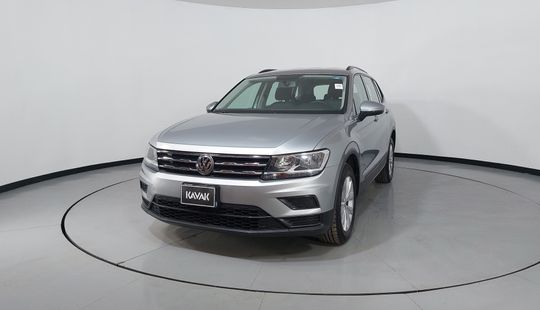 Volkswagen • Tiguan