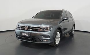 Volkswagen • Tiguan