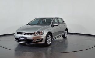 Volkswagen • Golf