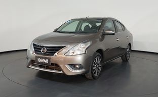 Nissan • Versa