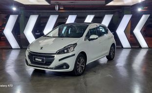 Peugeot • 208