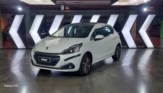 Peugeot • 208