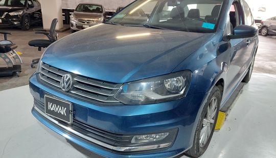 Volkswagen • Vento