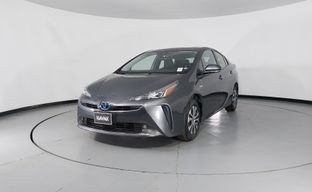 Toyota • Prius