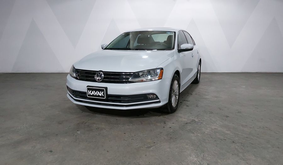 Volkswagen Jetta 2.5 COMFORTLINE TIP. BOLSAS AIRE DEL. Sedan 2017