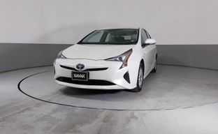 Toyota • Prius