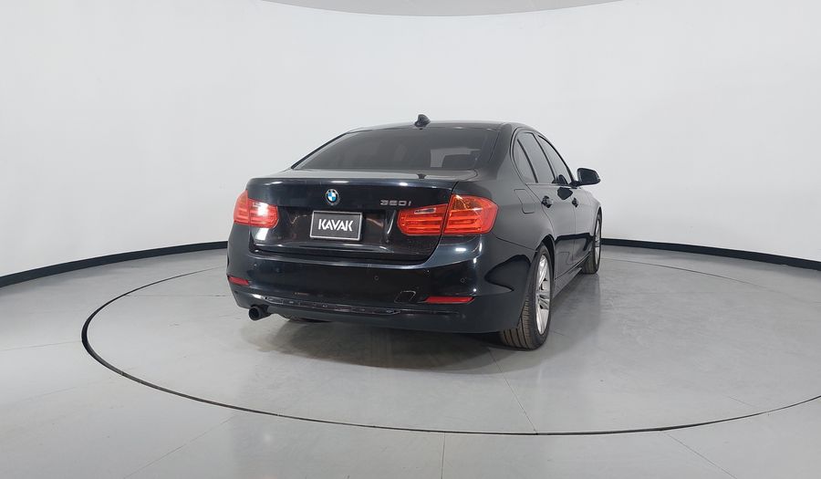 Bmw Serie 3 2.0 320IA SPORT LINE Sedan 2013