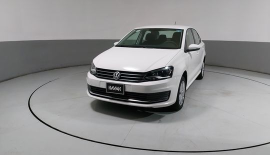 Volkswagen • Vento