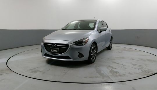 Mazda • Mazda 2