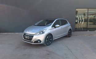 Peugeot • 208