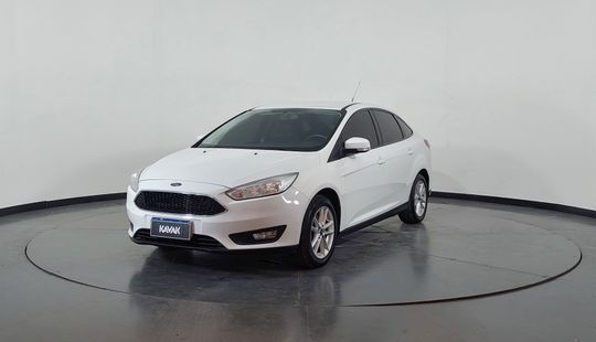 Ford Focus III 1.6 S MT-2017