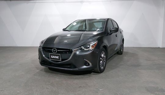 Mazda • Mazda 2