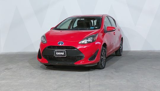 Toyota • Prius C