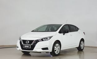 Nissan • Versa