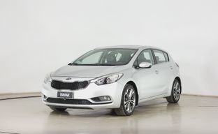 Kia • CERATO 5