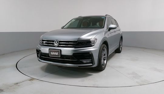 Volkswagen • Tiguan