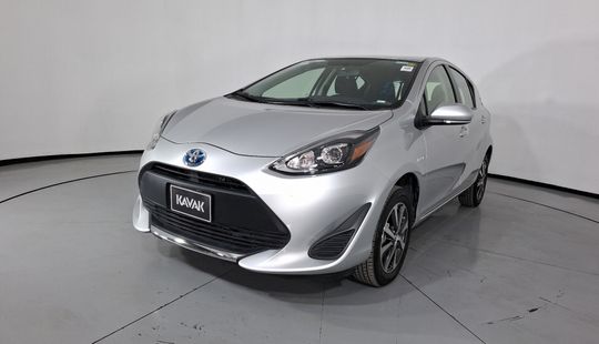 Toyota • Prius C