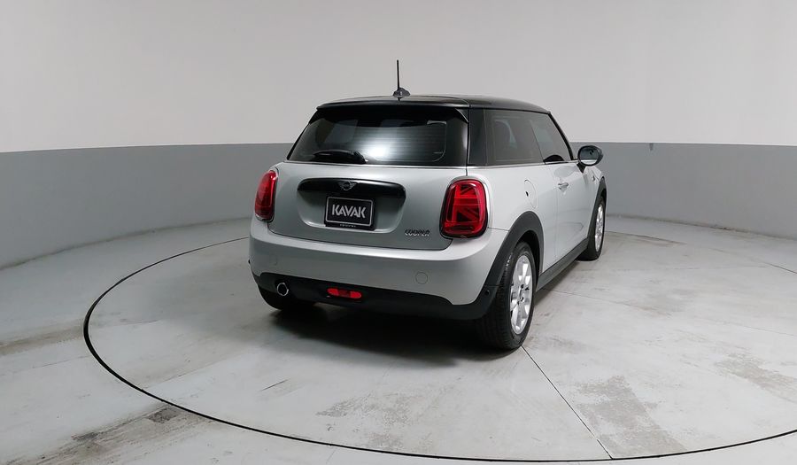 Mini Cooper 1.5 COOPER CHILI DCT Hatchback 2021