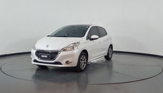 Peugeot • 208