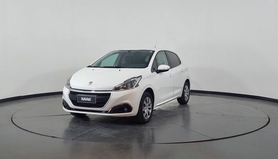 Peugeot • 208