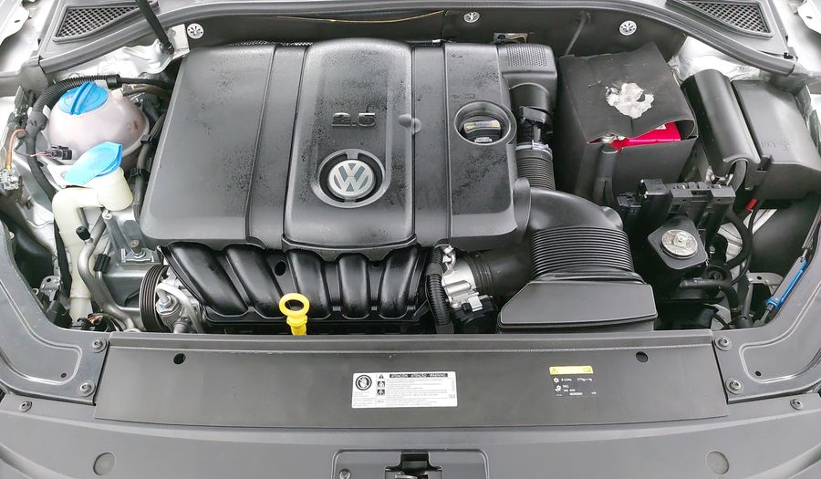 Volkswagen Passat 2.5 SPORTLINE Sedan 2016