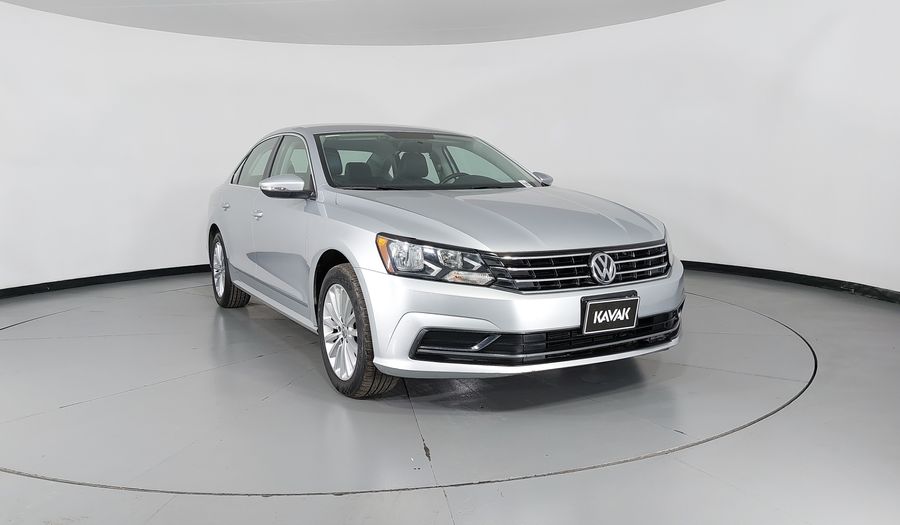 Volkswagen Passat 2.5 SPORTLINE Sedan 2016