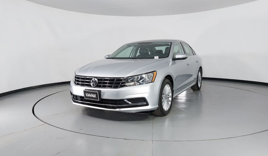 Volkswagen Passat 2.5 SPORTLINE Sedan 2016