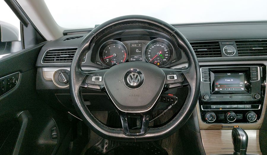 Volkswagen Passat 2.5 SPORTLINE Sedan 2016