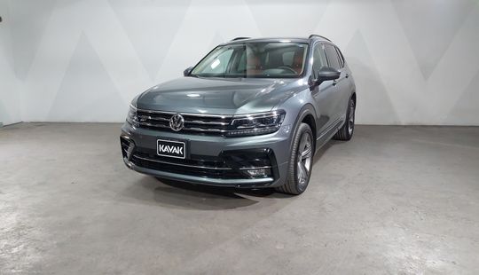 Volkswagen • Tiguan