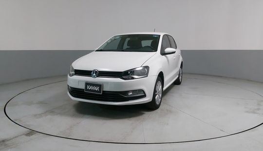 Volkswagen • Polo