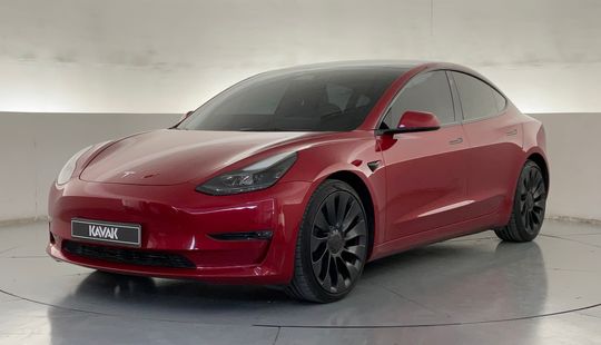 Tesla • Model 3