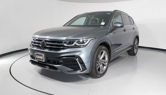 Volkswagen • Tiguan