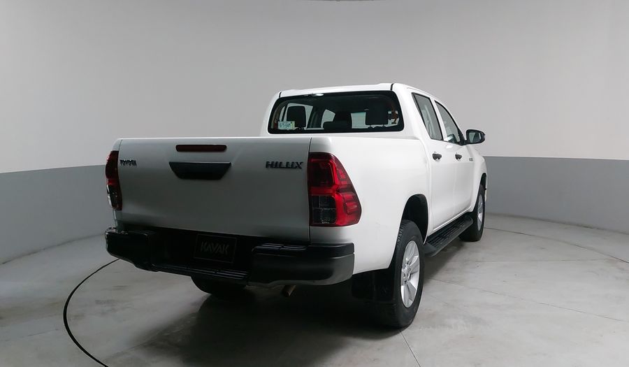 Toyota Hilux 2.7 DOBLE CABINA SR DCAB MID Pickup 2019