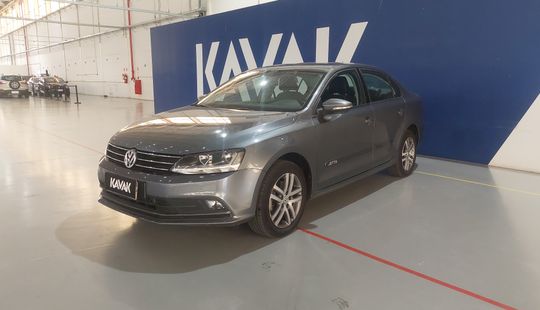 Volkswagen • Jetta