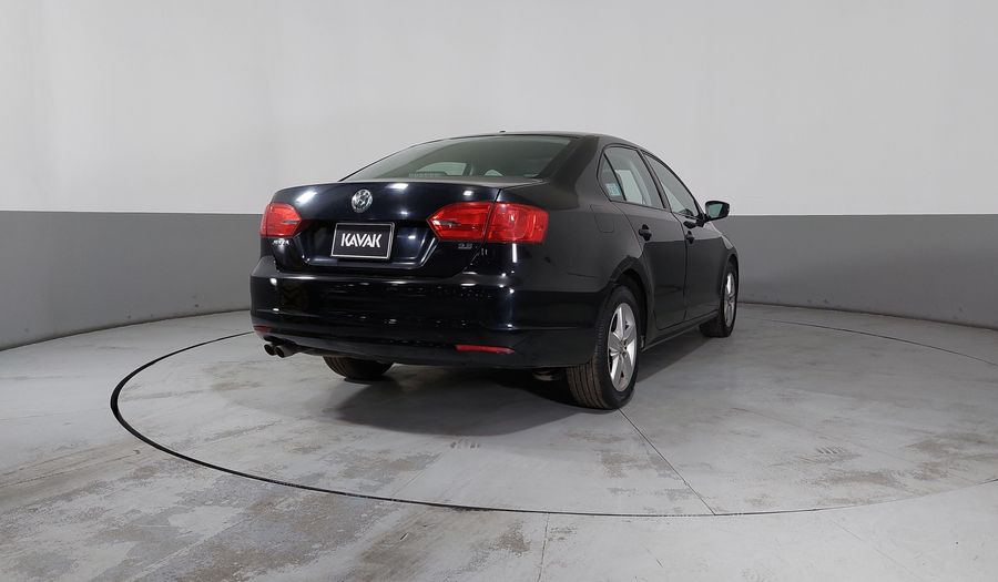 Volkswagen Jetta 2.5 STYLE ACTIVE MT Sedan 2013