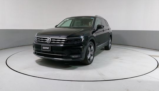 Volkswagen • Tiguan