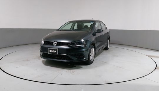 Volkswagen • Vento