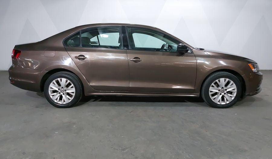 Volkswagen Jetta 2.0 MT Sedan 2016