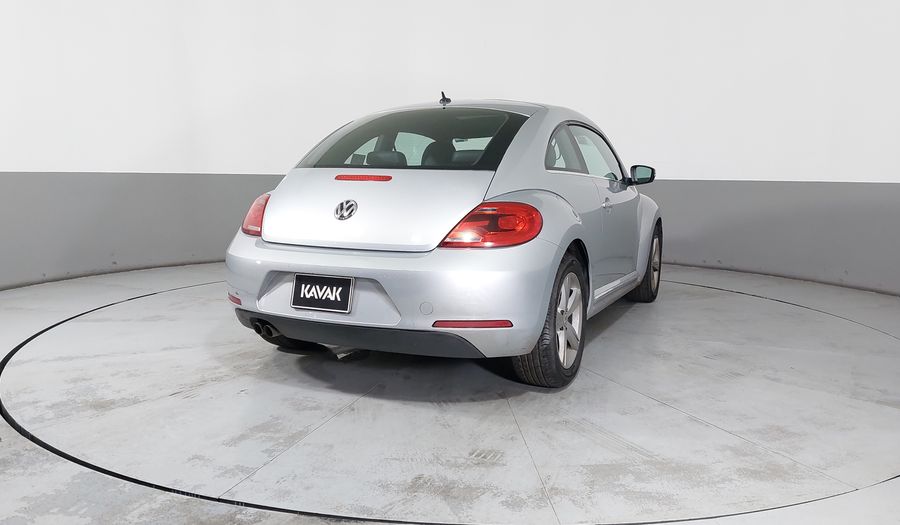 Volkswagen Beetle 2.5 SPORT MT Hatchback 2015