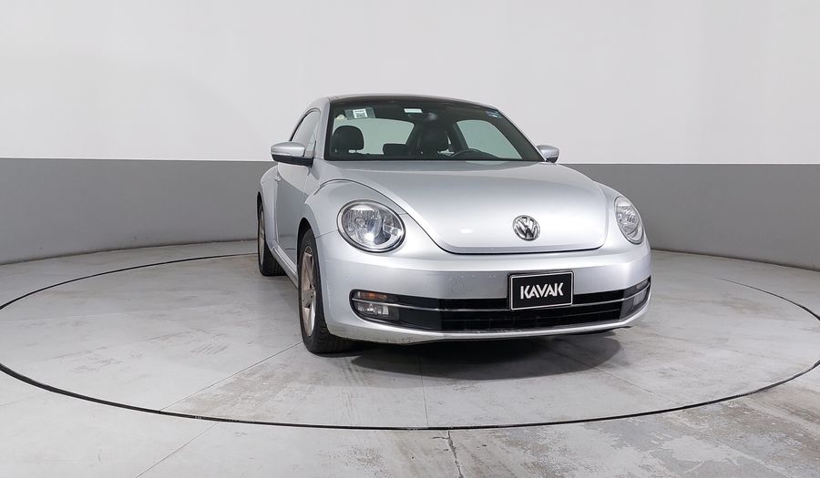 Volkswagen Beetle 2.5 SPORT MT Hatchback 2015