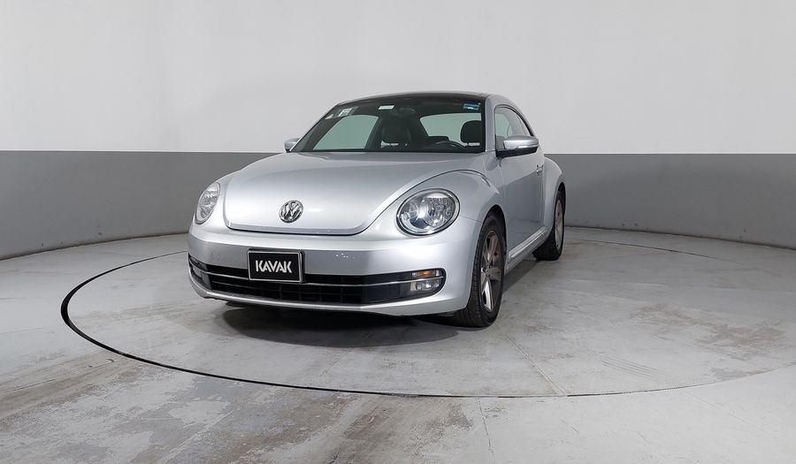 Volkswagen Beetle 2.5 SPORT MT Hatchback 2015