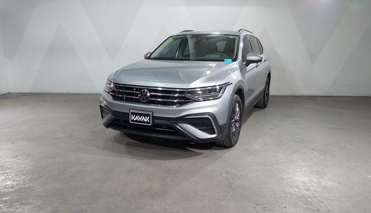 Volkswagen • Tiguan