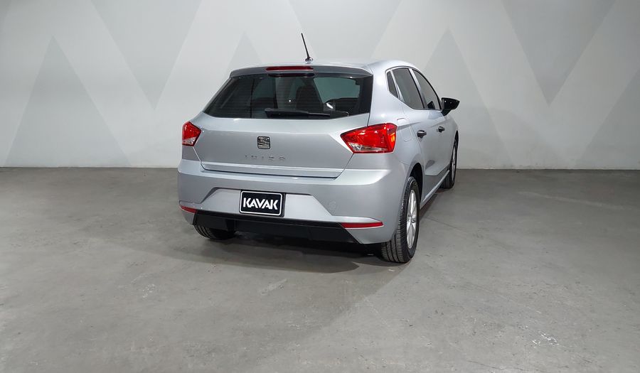 Seat Ibiza 1.6 REFERENCE AUTO Hatchback 2021